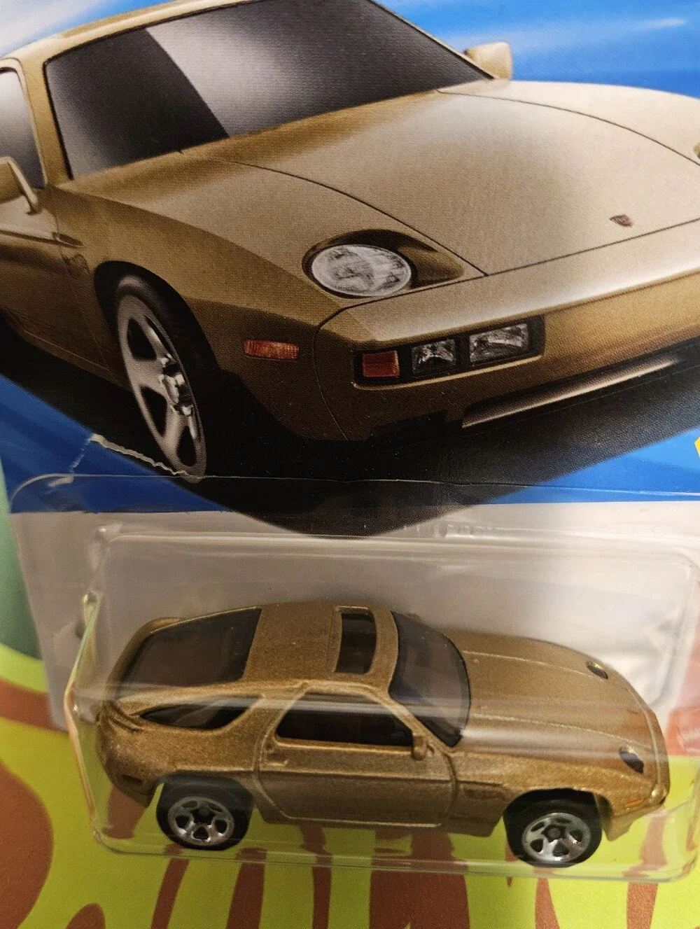 HotWheels Gold Porsche 928 Mini Car